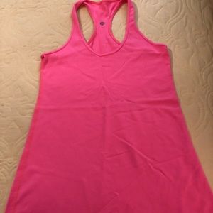 Lululemon fitted tank